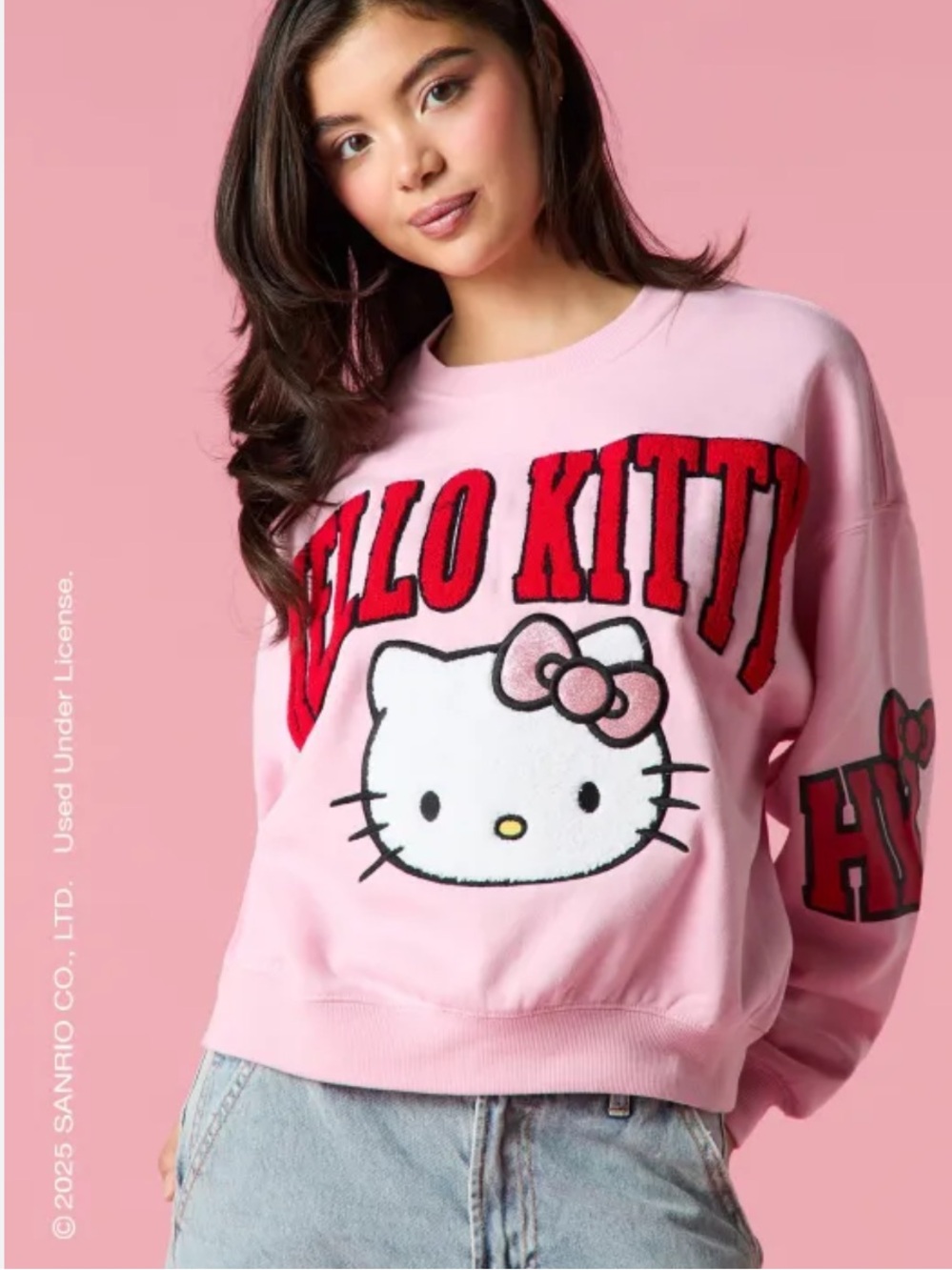 authentic hello kitty sanrio sweater🩷hard to find and rare!